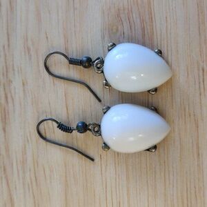 Vintage Elegant White Teardrop Earrings